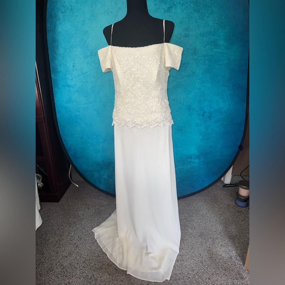 Vintage Cachet Lace Dress Off Shoulder I 90s Bridal Gown Made in the USA